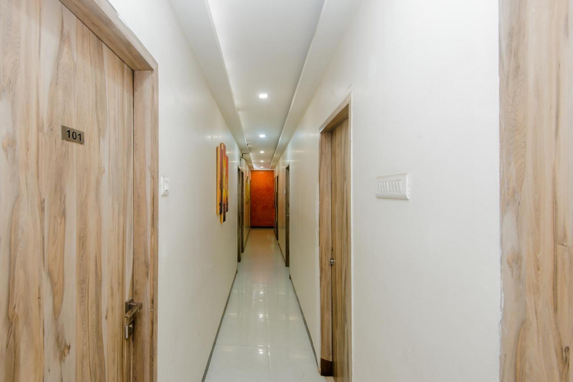 Hotel O Blue Pearl Residency Near Chhatrapati Shivaji International Airport Bombay Eksteriør billede