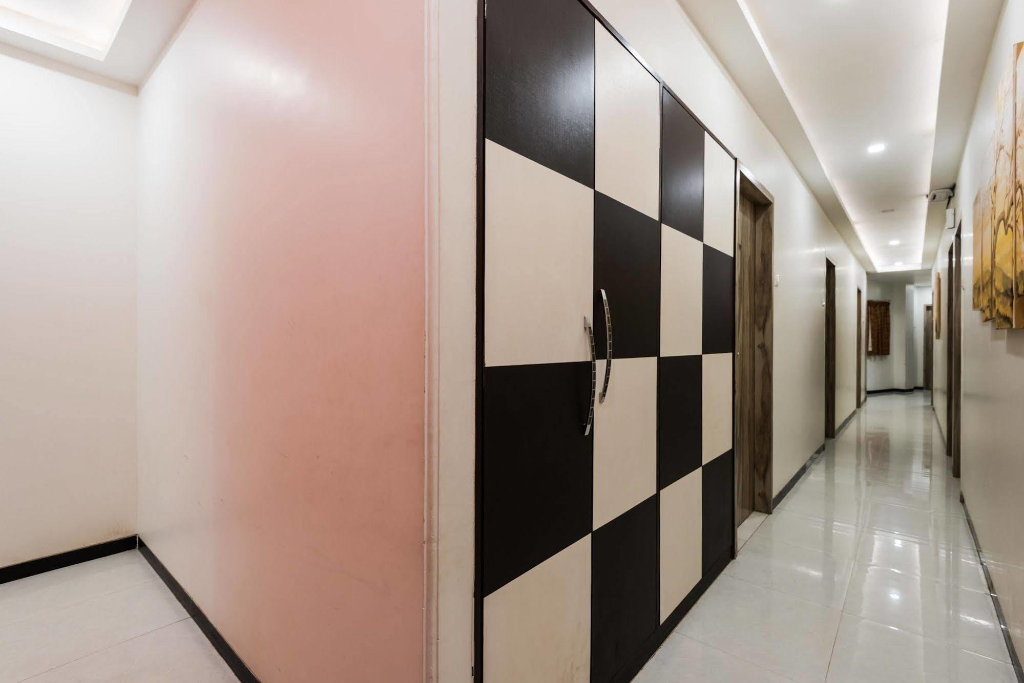 Hotel O Blue Pearl Residency Near Chhatrapati Shivaji International Airport Bombay Eksteriør billede